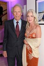 Christina Sandera Is a Restaurant Hostess & Clint Eastwood’s Wife | Age, Biography, Wiki, Career, Net Worth, Family and Ethnicity