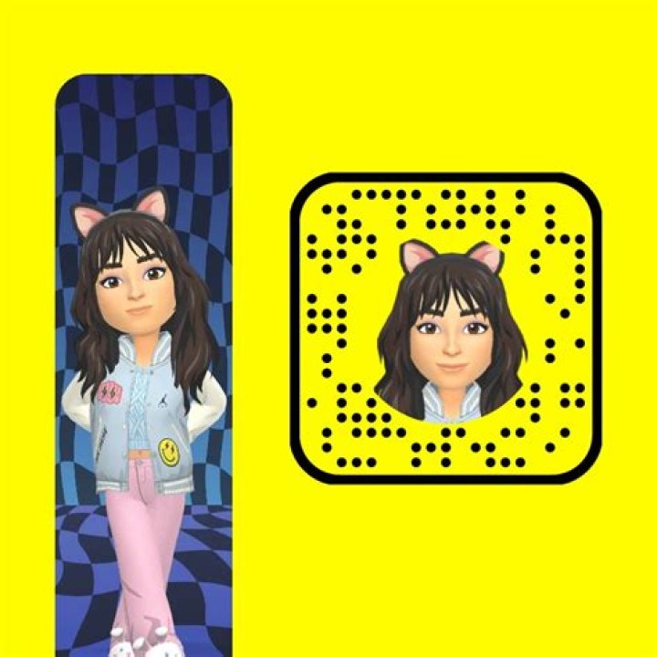 Claira Lizzy (clairelizzyx) Snapchat Stories, Spotlight & Lenses