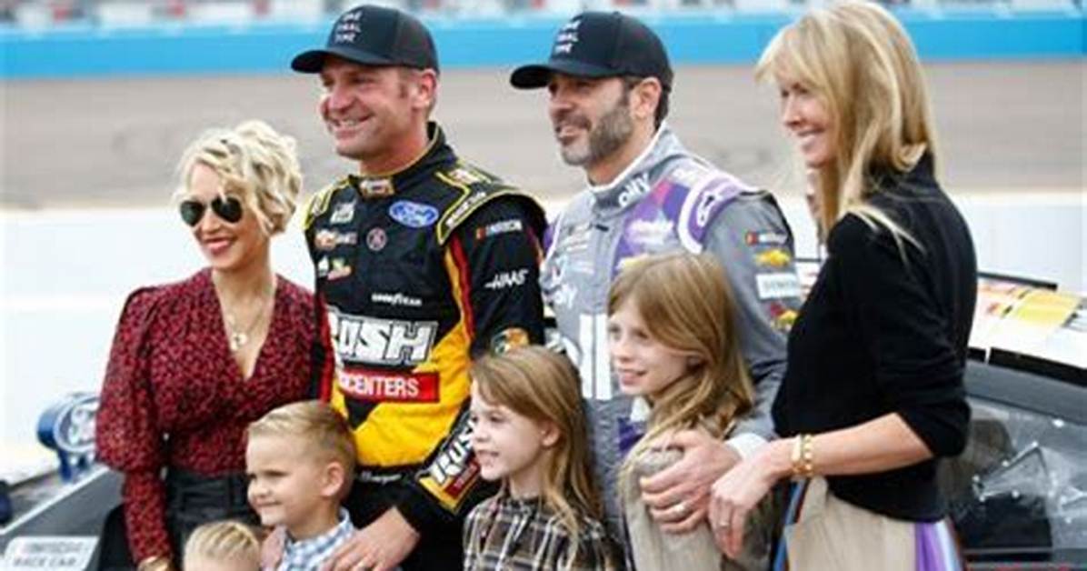 Clint Bowyer- Wiki, Age, Wife, Net Worth, Height, Ethnicity