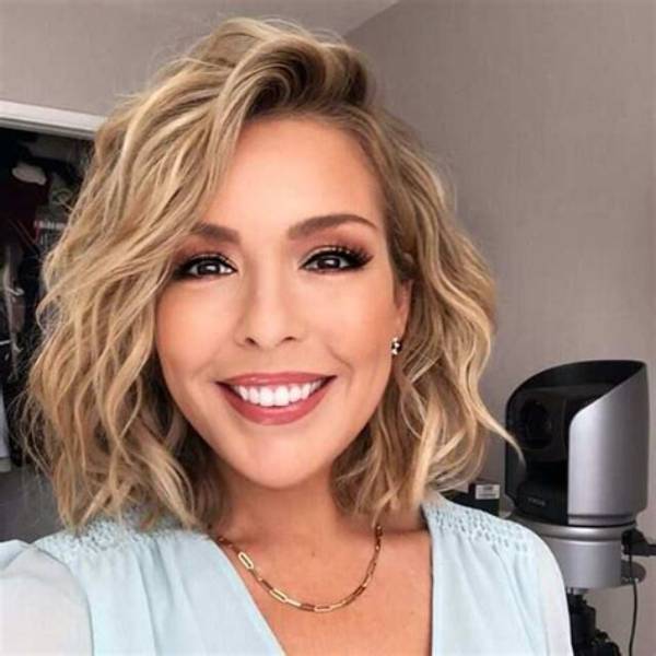 Colleen Wolfe Biography: Age, Height, Measurements, Nfl Network