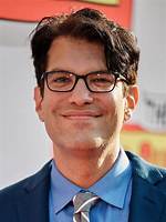 Dan Mintz Comedian, Bio, Wiki, Age, Height, Family, Wife, Standup, Tina, and Net Worth