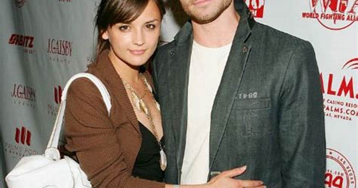 Daniel Gillies Height