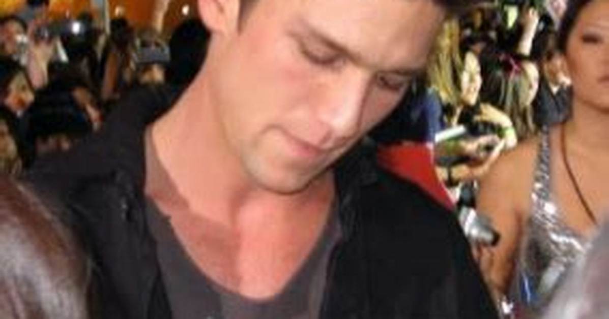 Daren Kagasoff Phone Number, Whatsapp Number Contact No Mobile