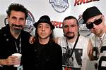 Daron Malakian Net Worth – How Much Is Daron Malakian Worth?