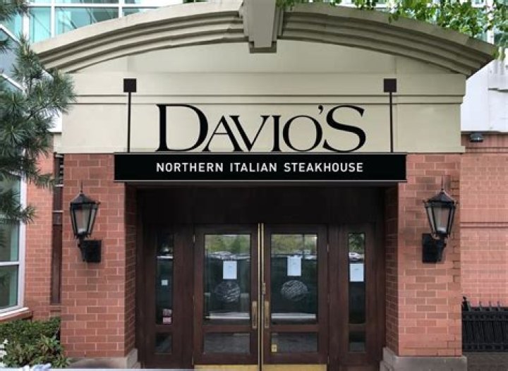 Davio&rsquo;s opens in Braintree with a party The Boston Globe