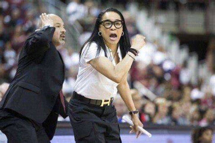 Dawn Staley quickly gets back to work at South Carolina AP News