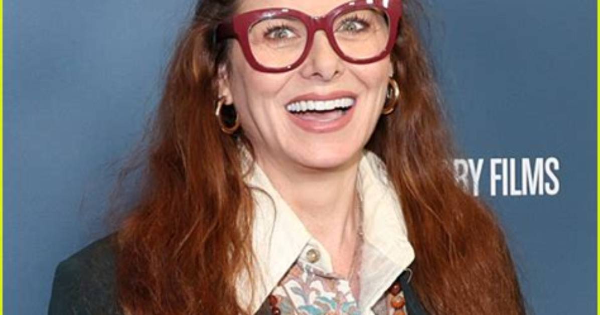 Debra Messing Net Worth 2024