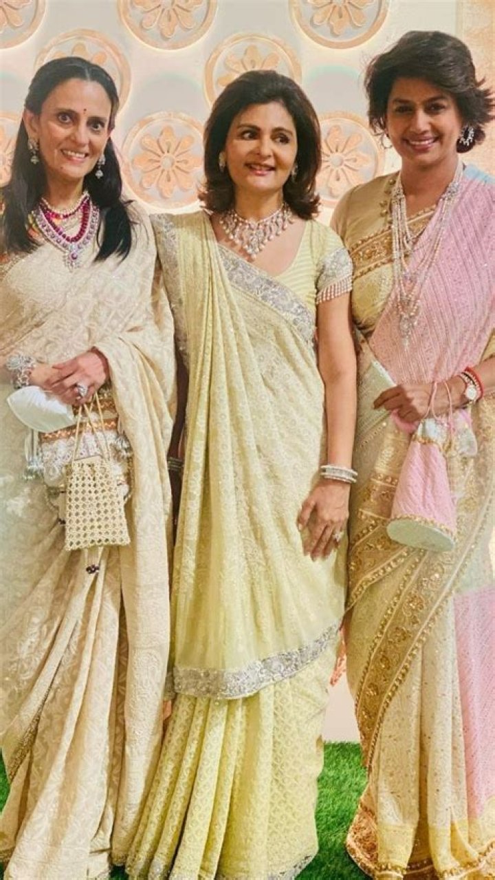 Deepti Salgaocar, Nina Kothari Meet Mukesh Ambani Sisters