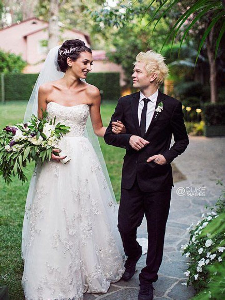Deryck Whibley Marries Ariana Cooper Sum 41 Rocker Ties the Knot