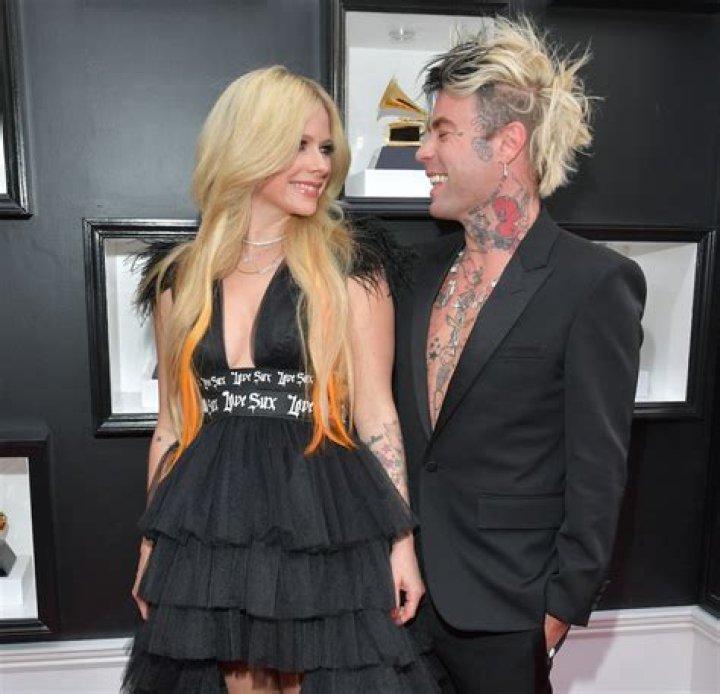 Did Avril Lavigne and Mod Sun break up? It's complicated Los Angeles