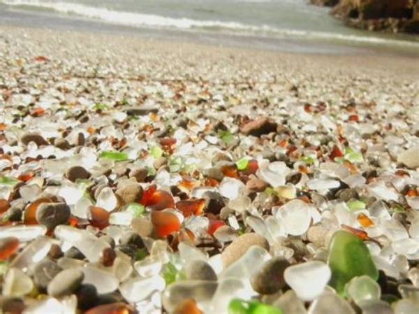 Discover Best Glass Beaches in the U. S. to Visit in 2024