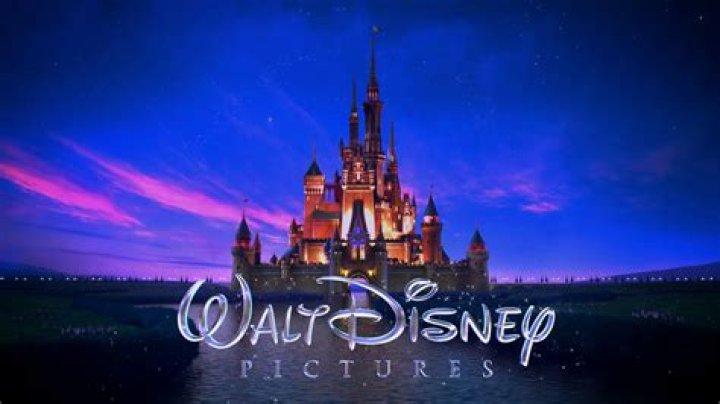 Disney's Dove Cameron Engaged to Ryan McCartan! Photo 3631472