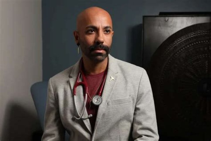Doctor sued after allegedly impregnating woman with his sperm