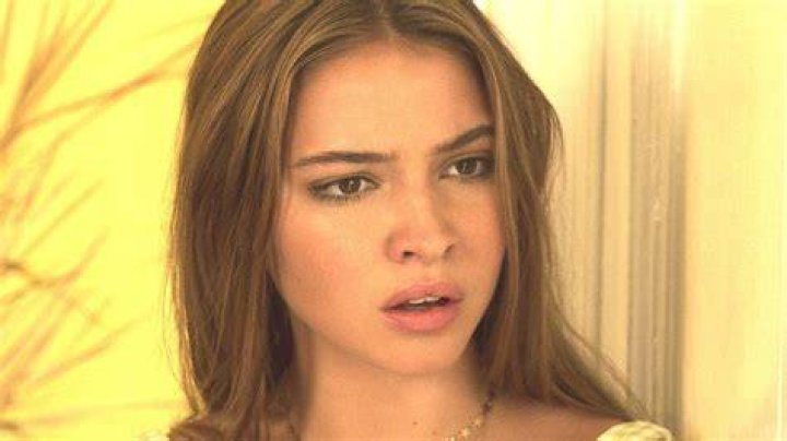 Does Sarah Die in Outer Banks Season 2? Episode 2 Cliffhanger Explained