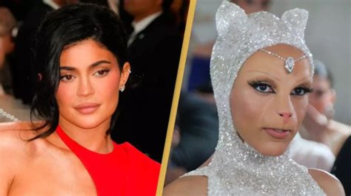 Doja Cat and Kylie Jenner Go Wild to Paris Fashion Week’s Schiaparelli Show