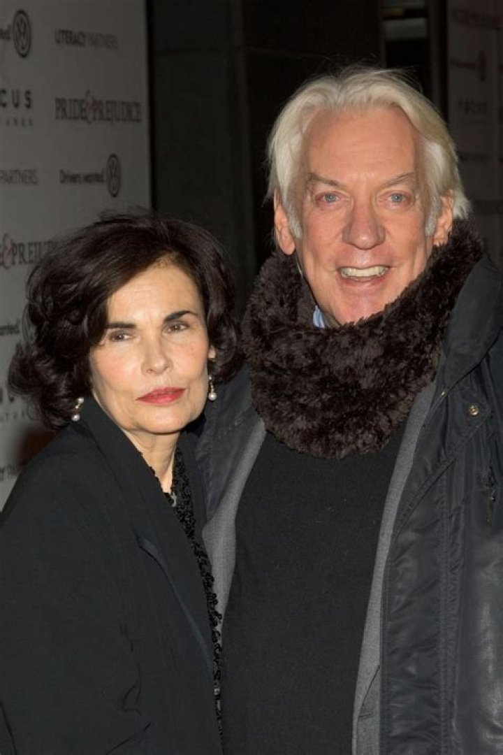 Donald Sutherland&rsquo;s Wife Meet His Spouse, Francine, & His 2 Exes