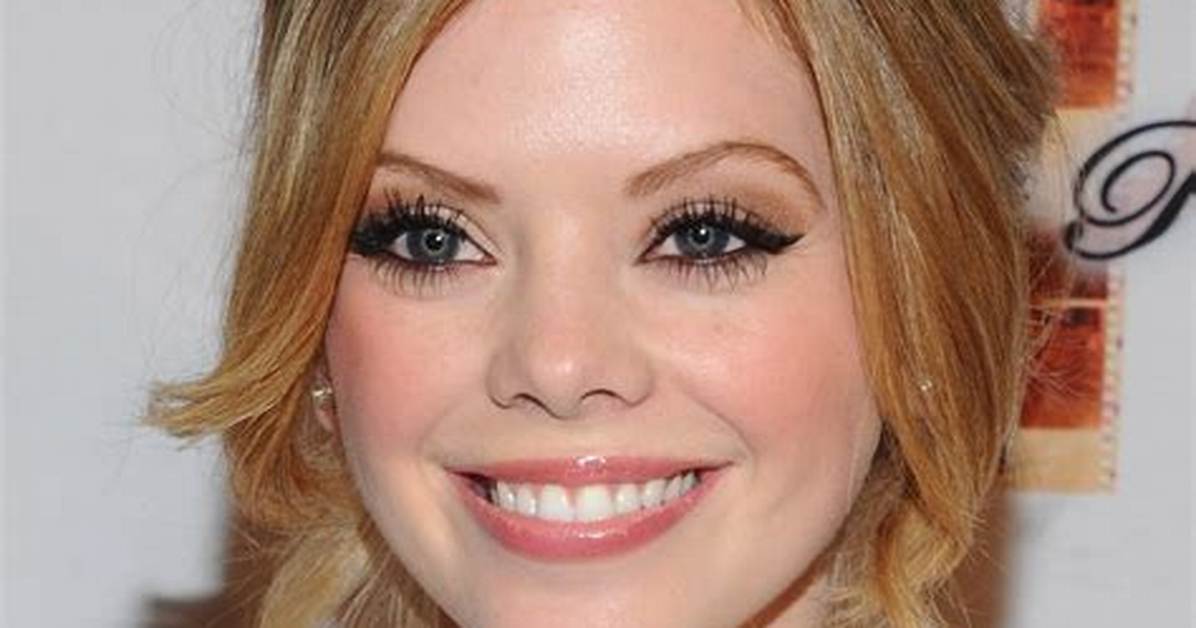 Dreama Walker – Biography, Facts & Life Story