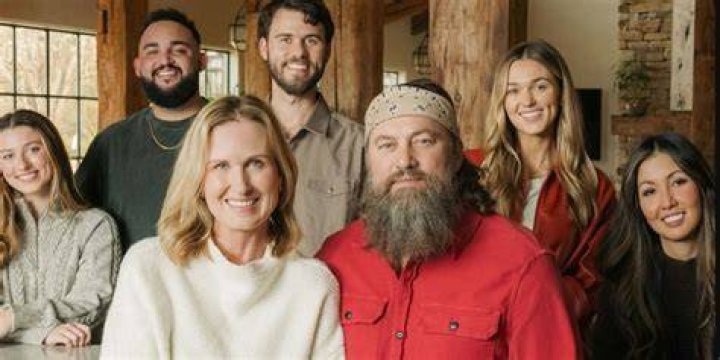 Duck Dynasty Death From Peak Popularity to Sudden Decline!! Lake