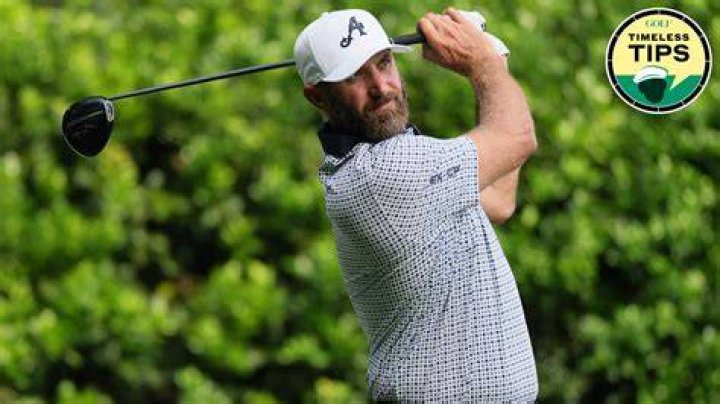 Dustin Johnson's fiancee Paulina Gretzky shows off her bikini body as