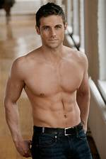 Dylan Bruce – Biography, Facts & Life Story