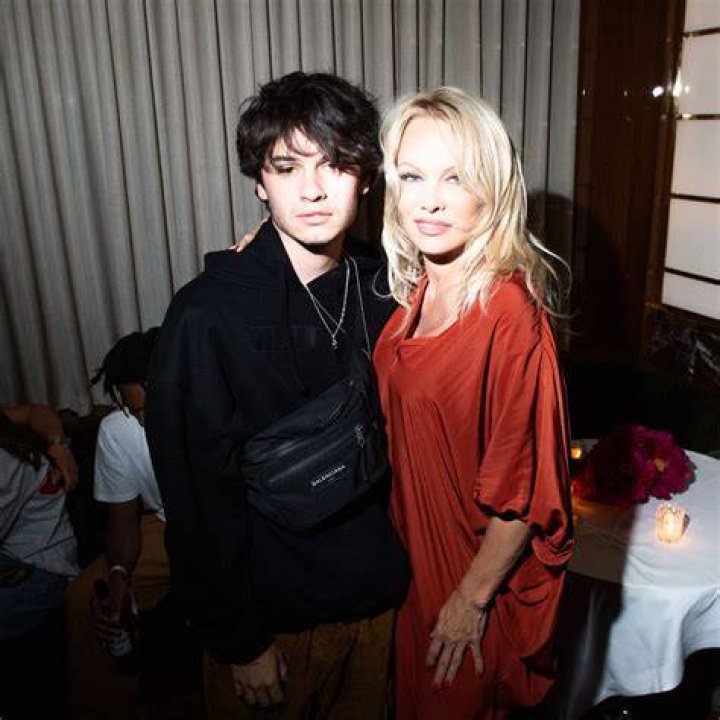 Dylan Jagger Lee Net Worth (Updated 2023) • TheCelebWealth
