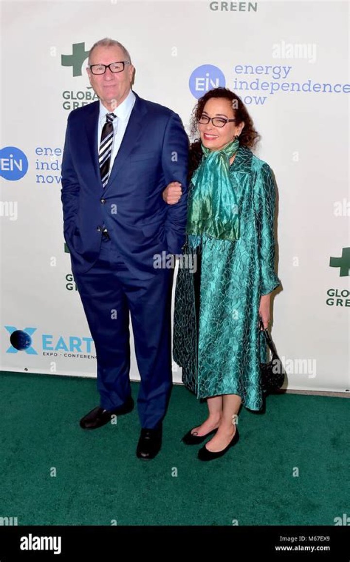 Ed O’Neill 2024 Wife, net worth, tattoos, smoking & body facts Taddlr