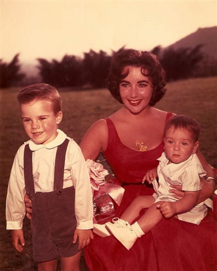 Elizabeth Taylor and sons in 2020 Elizabeth taylor, Michael wilding