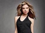Ellen Muth Biography: Age, Net Worth, Husband, Where Is She Now?