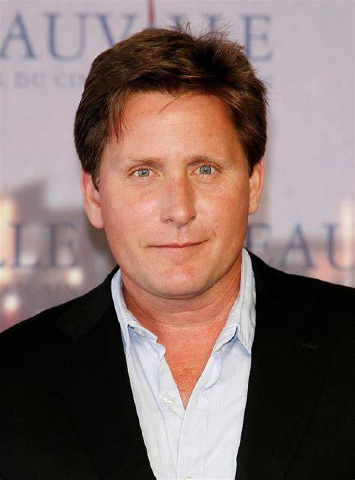 Emilio Estevez How Rich Is He? Check His Age, Married Life, Height, Movies