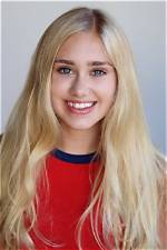 Emily Skinner Movies, Bio, Wiki, Age, Height, Boyfriend, and Net Worth