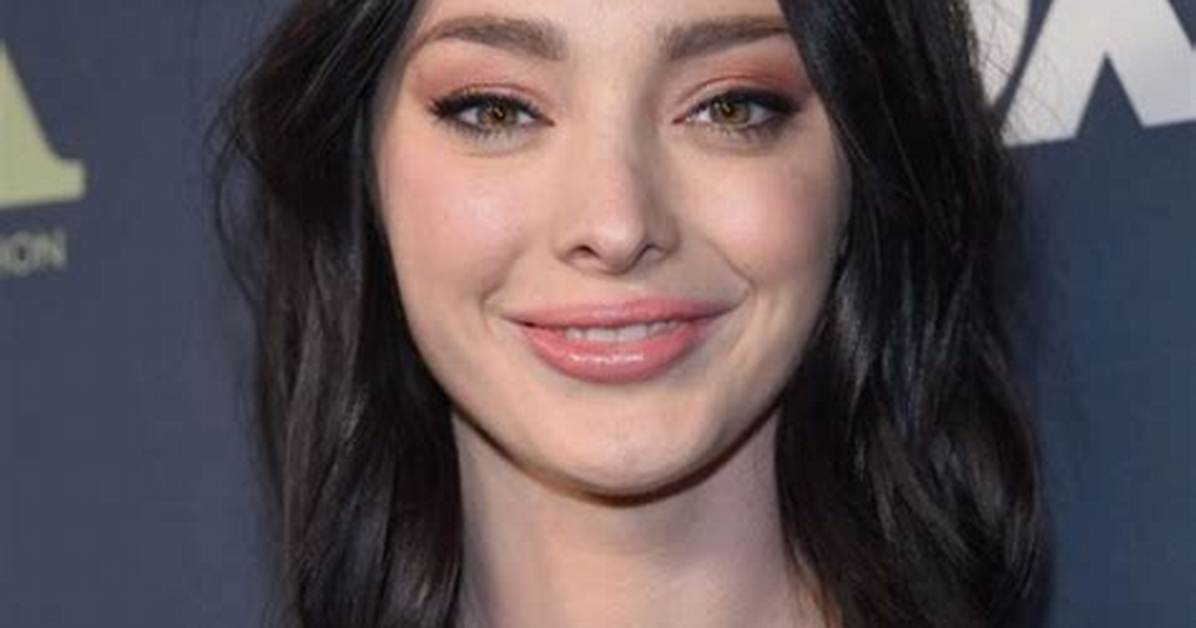 Emma Dumont Net Worth – How Much Is Emma Dumont Worth?