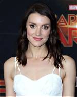 Emma Lahana Net Worth – How Much Is Lahana Worth?