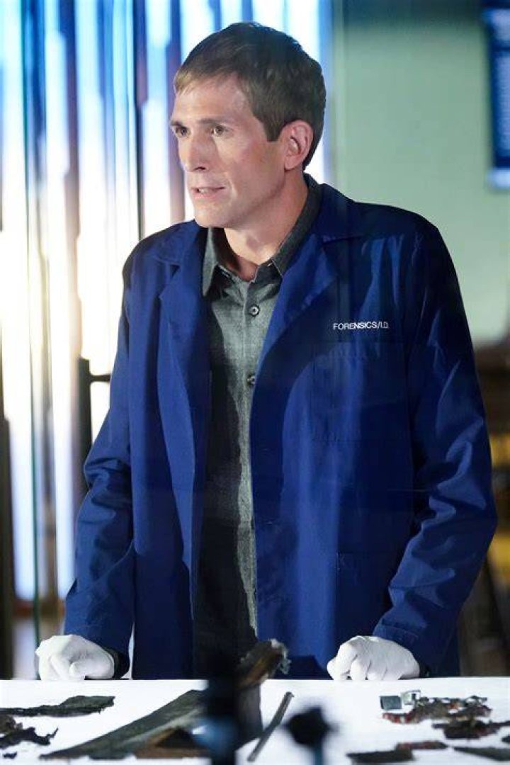 Eric Szmanda/Greg Sanders Eric Szmanda Photo (11029318) Fanpop