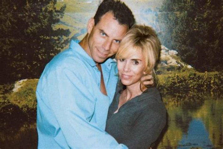 Erik Menendez’s Wife Admits Marital Issues Prison Sentence Murder
