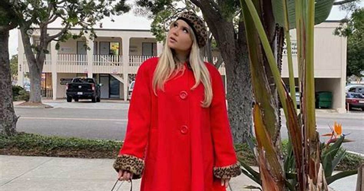 Ester Dobrik’s Biography: What Is Known About David Dobrik’s Sister?