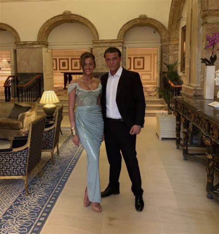 Everything We Know About Noah Kahan's Girlfriend, Brenna Nolan