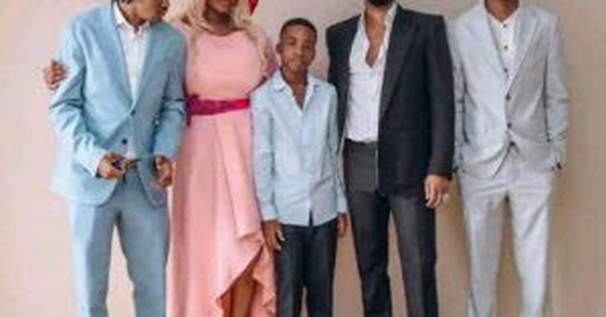 Fally Ipupa- Wiki, Wife, Height, Net Worth, Career