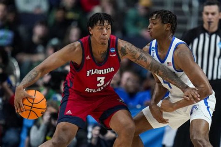 FAU Forward Who Are Giancarlo Rosado Parents? Ethnicity