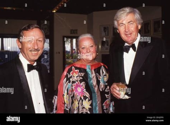 FESS PARKER with wife.(Credit Image &Acirc;&copy; Gilloon/Globe Photos/ZUMAPRESS