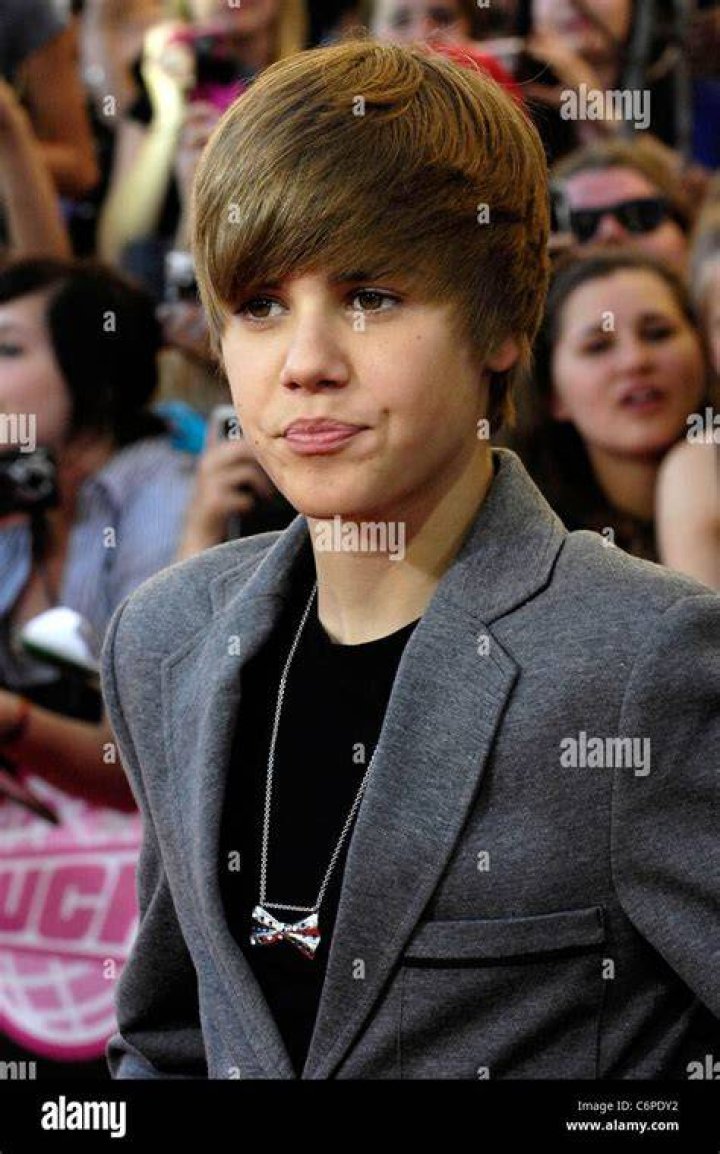 FileJustin Bieber 2010 2.jpg Wikimedia Commons
