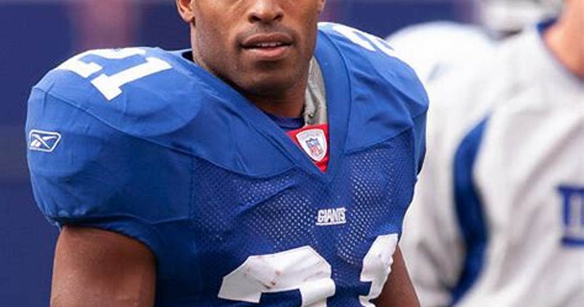 Former Professional Football Player Tiki Barber Is the Latest Famous Face to Appear on 'Rhonj'