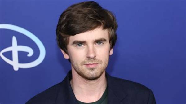 Freddie Highmore Kissed a Man on Screen; Does It Signify His off Screen Preferences?