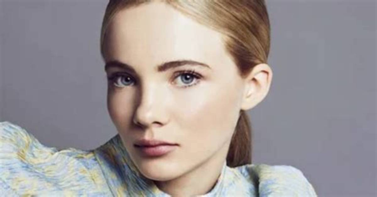 Freya Allan Wiki, Bio, Height, Net Worth, Love Affair & Relationship.