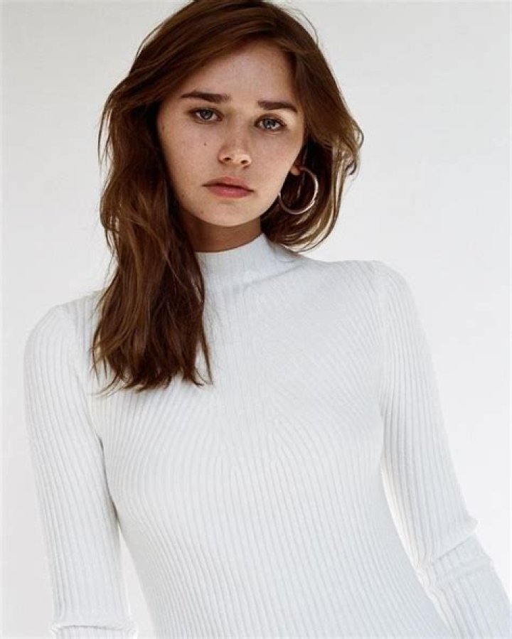 Gabriella Brooks photographed for Bagatiba Gabriella brooks, Lucky