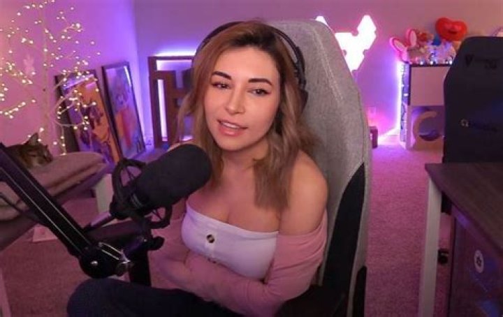Gamer Alinity Divine Says She Will "Learn From Her Mistakes" After