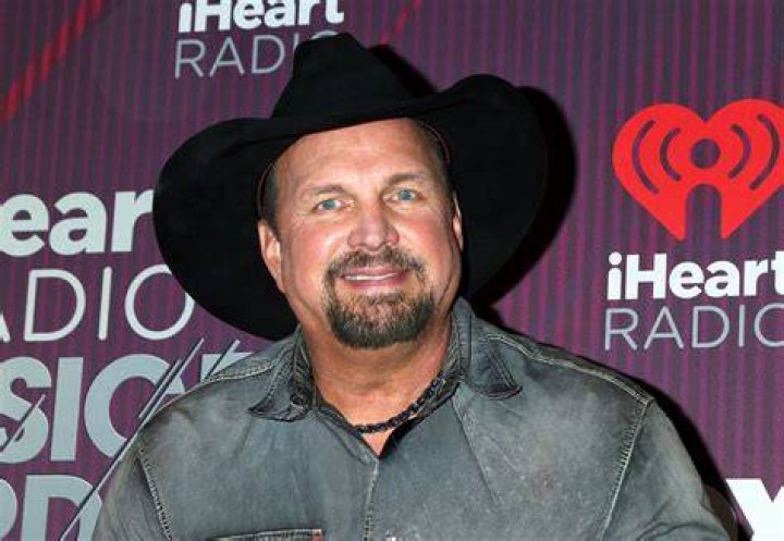 Garth Brooks&rsquo; Net Worth 5 Fast Facts You Need to Know