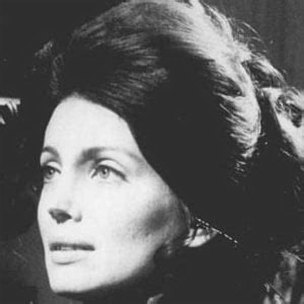 Gayle Hunnicutt Net Worth 2024