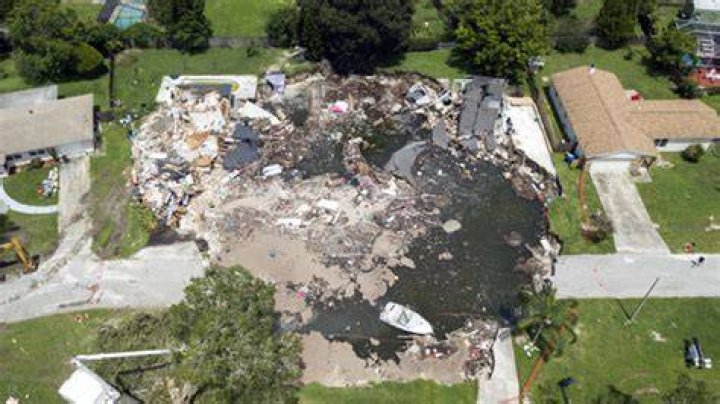 Geologists study massive Florida sinkhole AP News