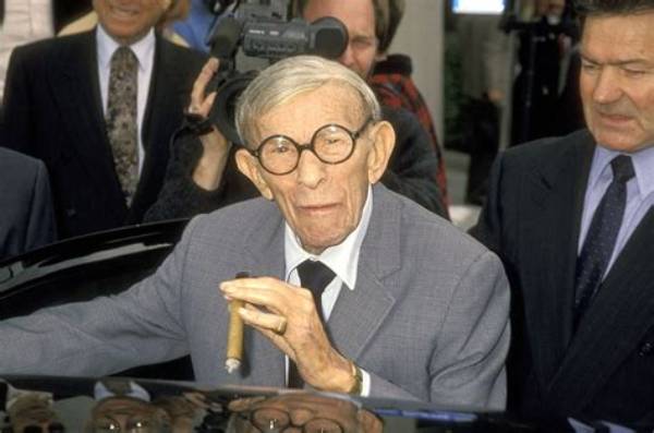 George Burns Net Worth 2024