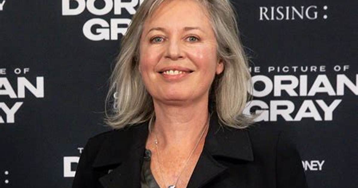 Gina Riley